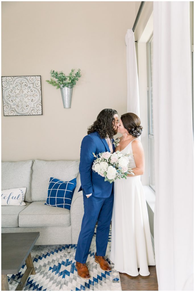 Ross and Jennifer's Intimate Wedding in Mansfield, Texas 